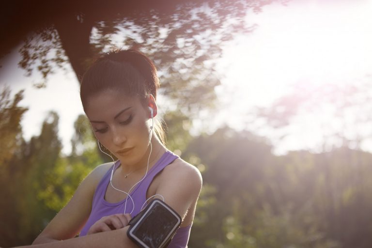 Jogging with mobile phone